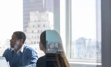 Entender la nueva Estándar de la SEC sobre divulgación de información climática: Lo que las empresas deben hacer ahora