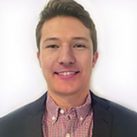 詹姆斯-尤尔卡克